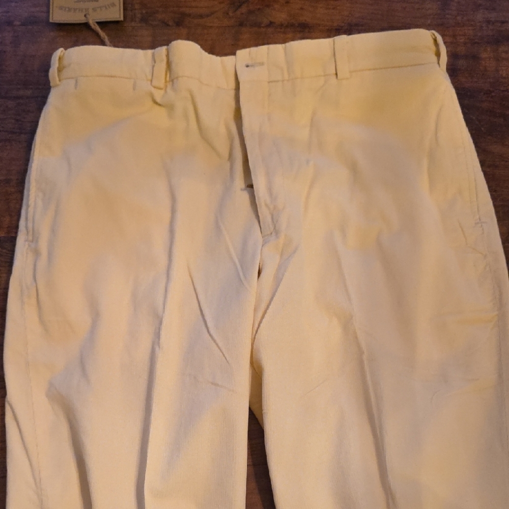 Men's Classic Cotton Chino Pants in Light Yellow
